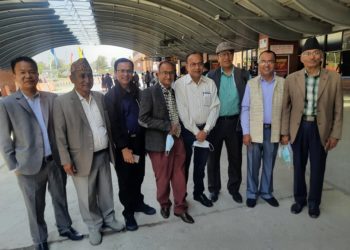 स्रस्टाहरु बाङ्गलादेश प्रस्थान