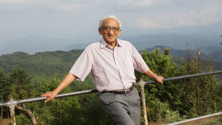 बर्खी फुकाउँदा