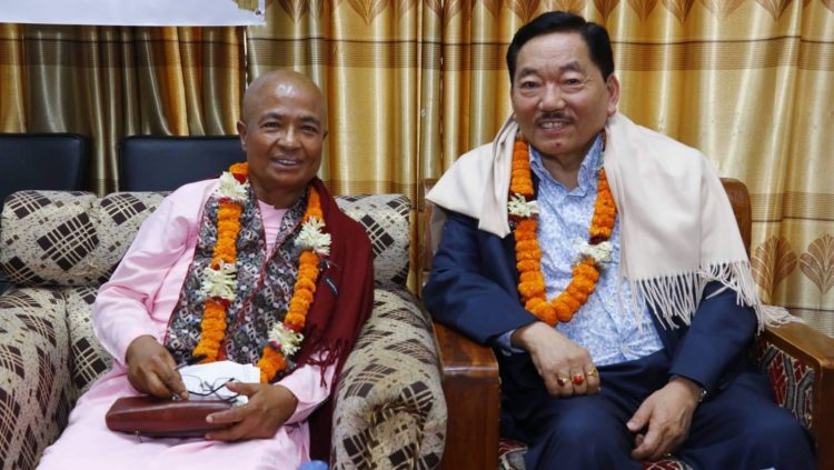 डा . डिल्लीरमण रेग्मी अन्तर्राष्ट्रिय तथा राष्ट्रिय शान्ति पुरस्कार