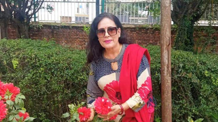 कवयित्री बाबा बस्नेतको कविता भीरहरू र सल्लो