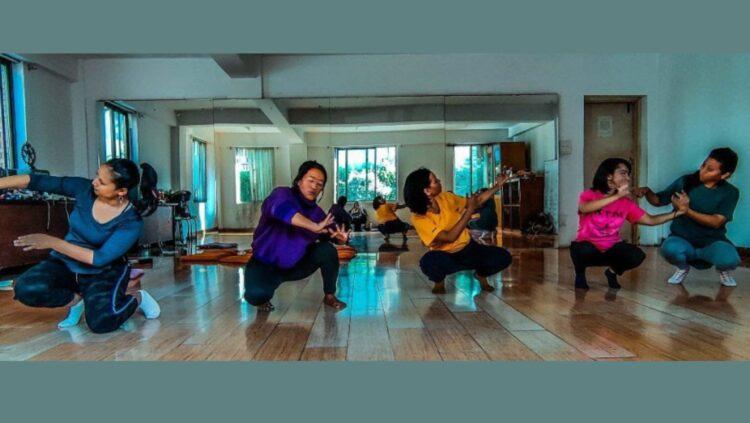 सत्यमोहन जोशी स्टुडियोमा ‘देउराली डाँडी’ मञ्चन हुँदै