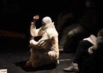 भुपीको गलत लाग्छ मलाई मेरो देशको इतिहासमा मण्डलामा नाटक