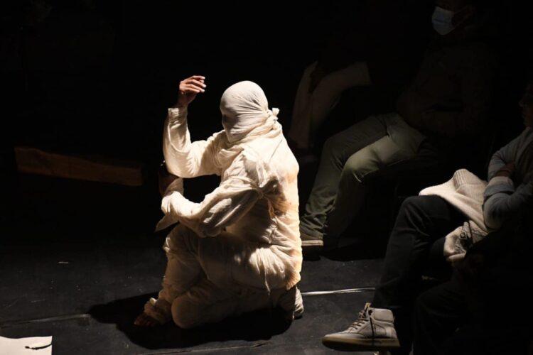 भुपीको गलत लाग्छ मलाई मेरो देशको इतिहासमा मण्डलामा नाटक