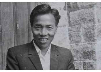 आयामिक सम्पूर्णतामा अनुभूति