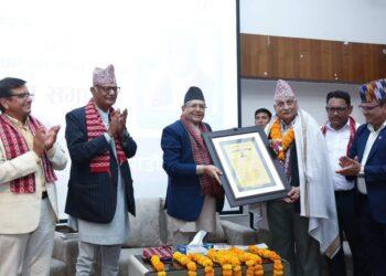 छन्दसाधना पुरस्कार भुवनहरि सिग्देल र कविराज पौडेललाई