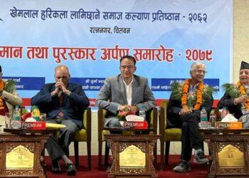 सुरेशराज शर्मा र दुर्गा बराल पद्मश्री वाट सम्मानित