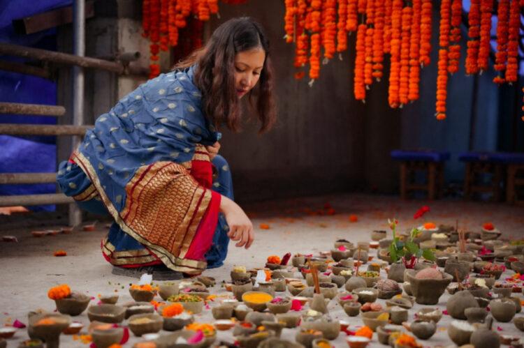 ‘अनिच्च’मा ८ कलाकारका कला