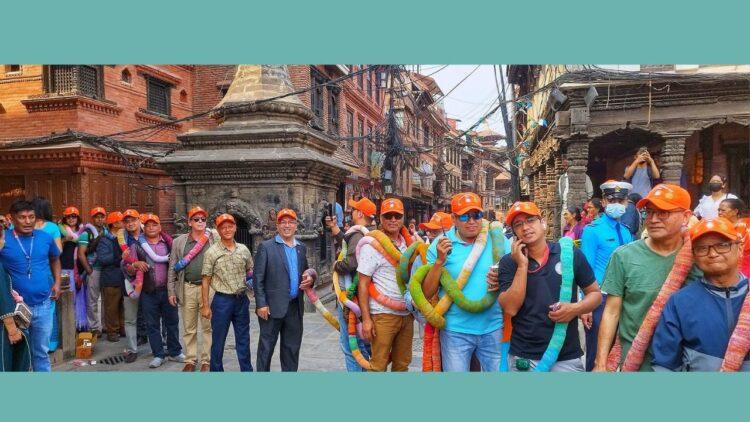 कलाकार मनिषलाल श्रेष्ठको अवधारणामा कलात्मक धागोमा बेरिए ललितपुर