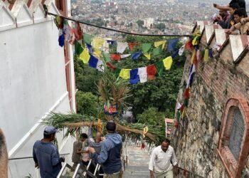 गठांमुगल पर्व मनाइयो