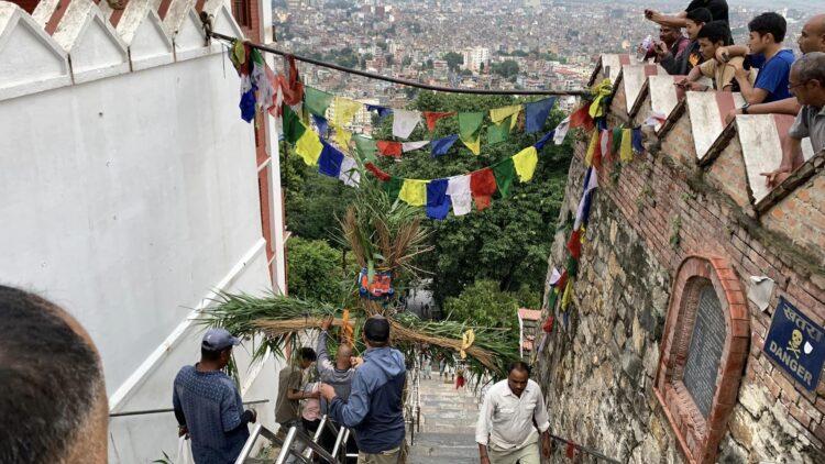 गठांमुगल पर्व मनाइयो