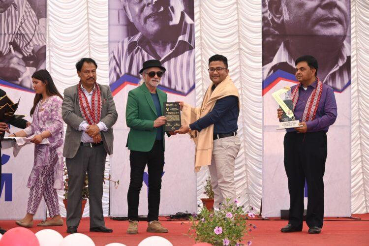 ‘गामबेंसीका कवि’पुरस्कार सिजन श्रेष्ठलाई