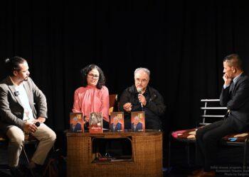 बाबु त्रिपाठीका दुई कृतिमाथि विमर्श